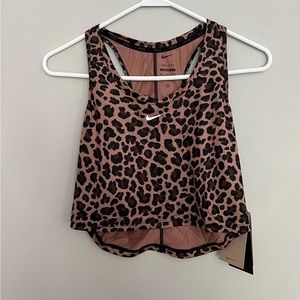 NWT Women’s Nike Training Cropped Tank